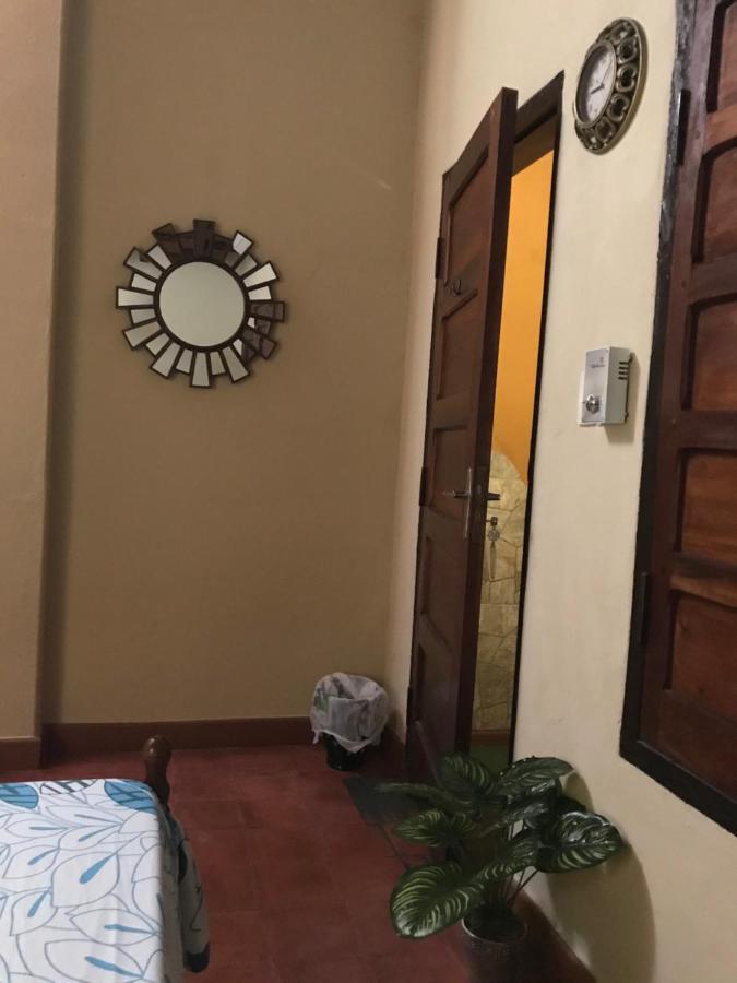 Mi Lugar Vintage Hostal - Calor De Hogar! Asuncion Dış mekan fotoğraf